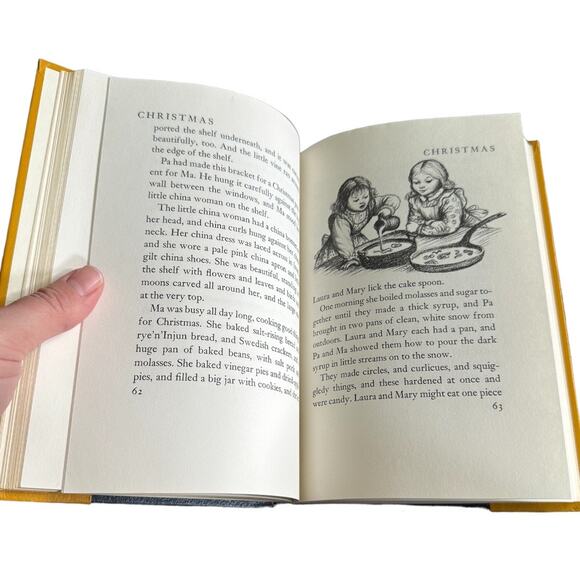 Lot 3 Vintage Classic Books Decor Shelfie Coffee Table Decorating VTG Styling - Picture 11 of 13